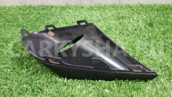 Накладка противотуманной фары передняя правая Renault Duster 