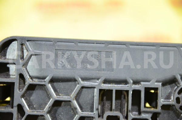 Клемма аккумулятора плюс Audi 200 