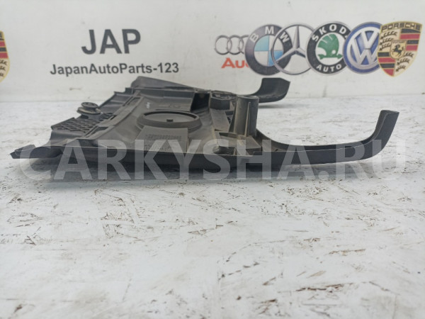 Декоративная крышка двигателя Volkswagen Sharan Volkswagen Sharan 
