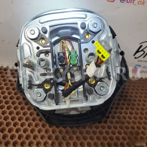 Подушка SRS в руль BMW 3er оригинальный номер 32 30 6 779 829