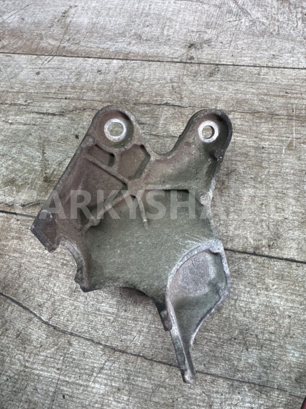 Кронштейн  тросов МКПП Opel Astra j 1.6 Chevrolet Cruze оригинальный номер 55563698