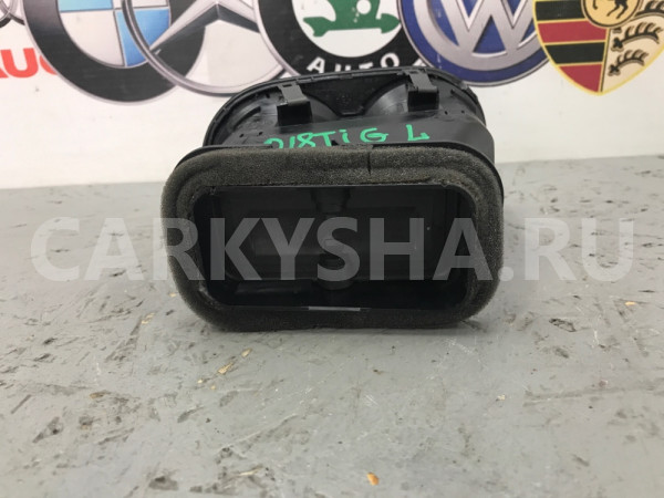 Дефлектор воздушный левый Volkswagen Tiguan 2008 Volkswagen Tiguan 