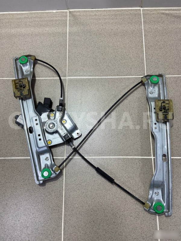 Стеклоподъемник передний правый Geely Emgrand 2013 Geely Emgrand EC7 оригинальный номер 922602101