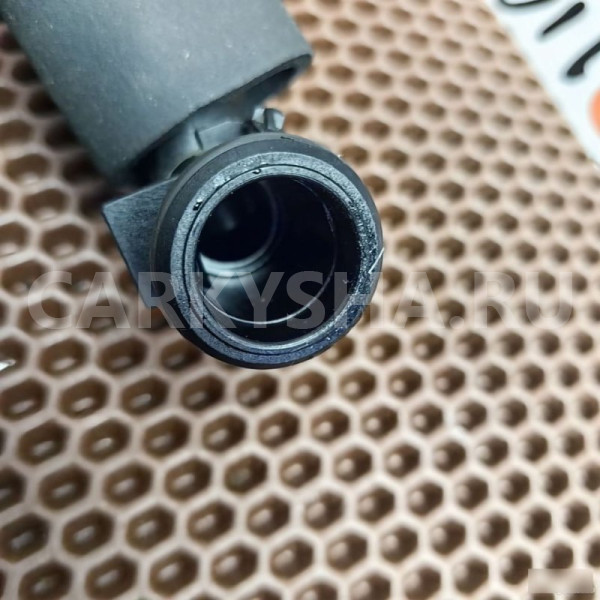 Трубка вентиляции BMW X1 оригинальный номер 11 15 7 621 015