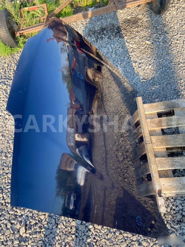 Капот Ford Sierra 1993 год Ford Sierra 