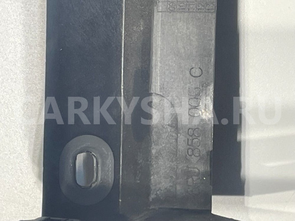 Кронштейн магнитолы Volkswagen Polo MK5 Volkswagen Polo оригинальный номер 6RU858005C