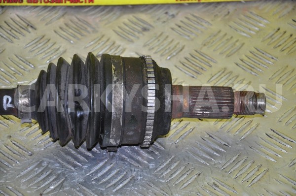 Полуось (привод в сборе) Mazda MPV 