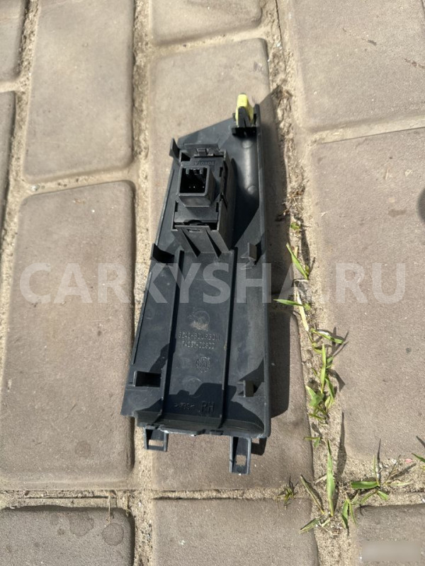 Кнопка стеклоподъемника Toyota Corolla E120 Toyota Corolla оригинальный номер 7423102300