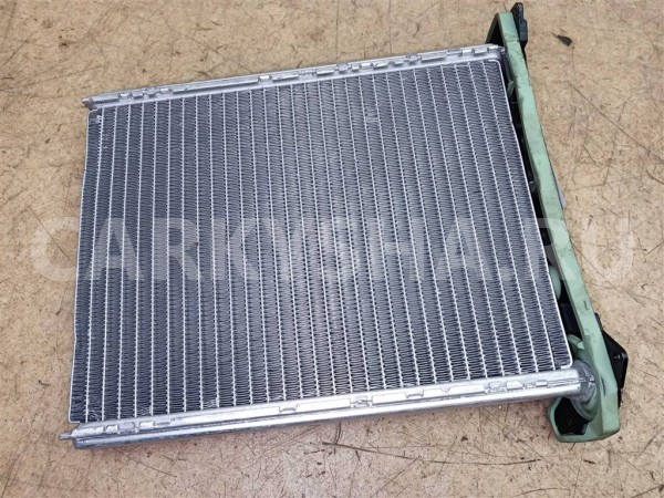 Название детали Радиатор печки Модель Peugeot 308 Peugeot 308 оригинальный номер 6448S4