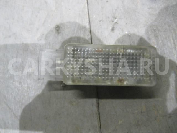 Фонарь в дверь VW Touareg 2002-2010 Volkswagen Touareg оригинальный номер 6L0947565
