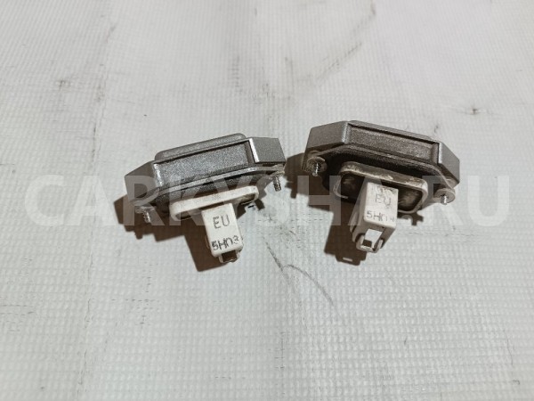 Плафон подсветки номерного знака Mitsubishi Diamante 