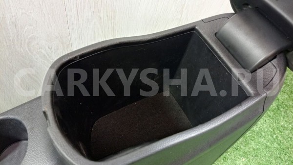Консоль центральная (в сборе) Kia Soul II (2013—2016) Kia Soul оригинальный номер 84611B2000