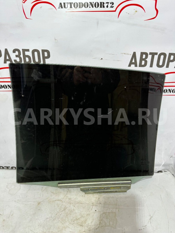 Стекло задней правой двери Toyota Yaris 2005-2011 Toyota Yaris оригинальный номер 6813052211