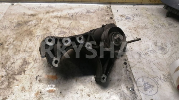 Кронштейн компрессора кондиционера F18D3 Chevrolet Chevrolet Lacetti оригинальный номер 96376273