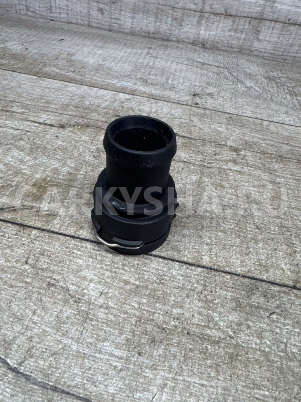 Фланец патрубка охлаждения быстросъемный VAG Audi 200 оригинальный номер 3b0122291c