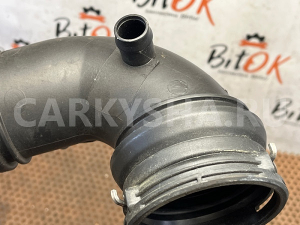 Патрубок интеркулера BMW X1 оригинальный номер 13 71 7 607 941, 13 71 7 607 941, 13717607941, 7607941