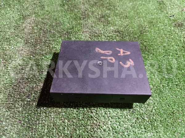 Блок комфорта Audi 200 оригинальный номер 8P0959433B