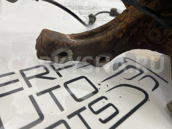 Поворотный кулак передний правый Suzuki SX 4 YA21S Suzuki SX4 