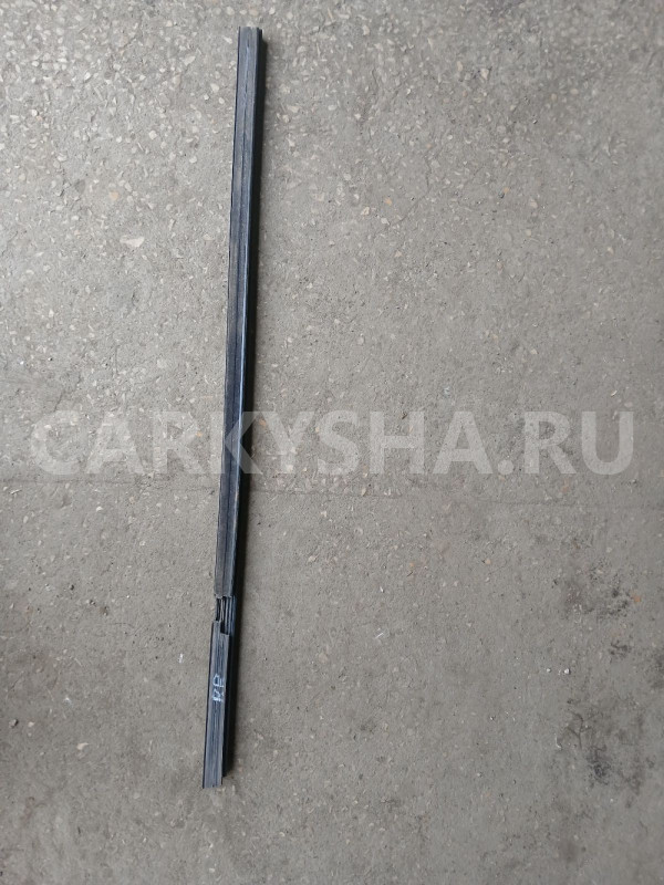Бархотка задняя правая Mitsubishi Lancer IX Mitsubishi i оригинальный номер MR526254