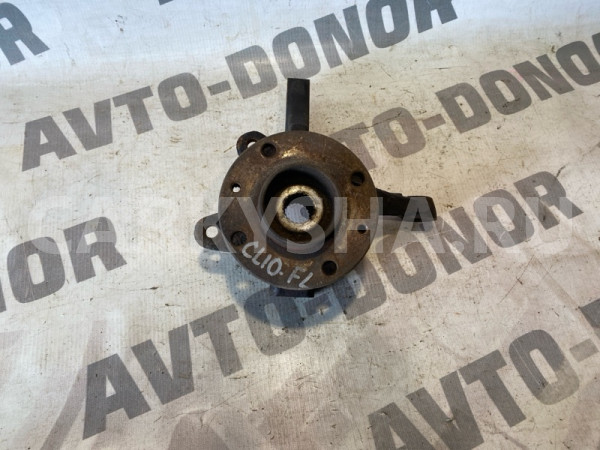 Кулак поворотный левый Renault Clio 2 1998-2002 Renault 19