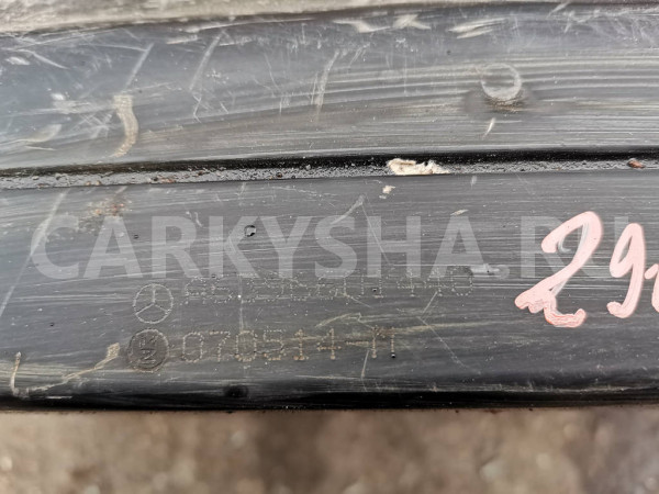 Кронштейн сиденья правый Mercedes Viano W639 Mercedes-Benz Vito оригинальный номер A6396601440