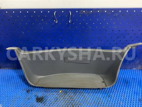 Накладка на правую подножку порог Hiace XH100 Toyota HiAce оригинальный номер 6791026030B0