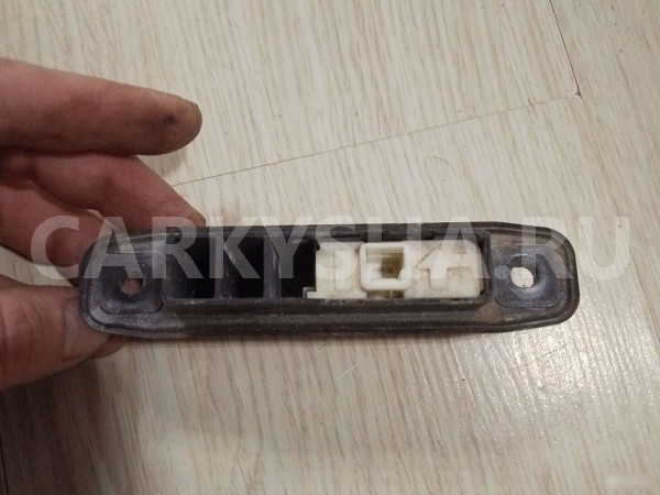 Кнопка открывания багажника Toyota Auris E150 Toyota Auris оригинальный номер 84840-28030