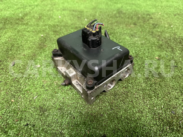 Блок клапанов гидроподвески Toyota Land Cruiser 200 2008-2022 4894060020 Toyota Land Cruiser 