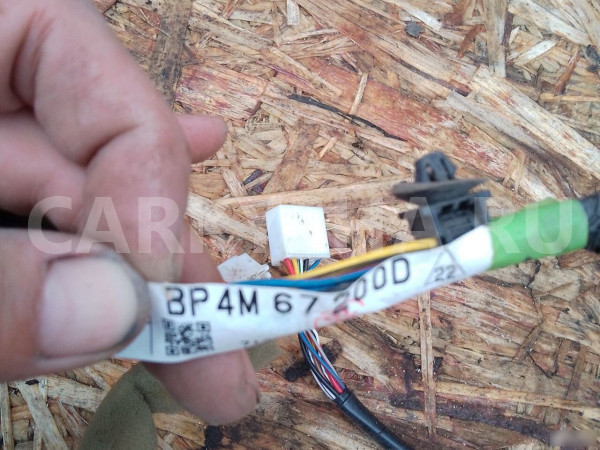 Проводка двери передней правой Mazda 3 BK Mazda 2 оригинальный номер BP4M 67 200D