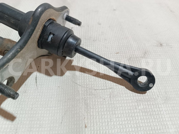 Цилиндр сцепления главный Kia Rio оригинальный номер 416101R100