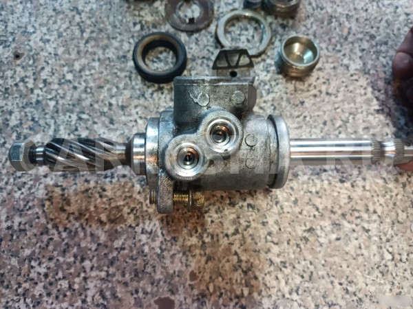 Редуктор рулевой рейки Митцубиси Паджеро 3 Mitsubishi i оригинальный номер MR37489