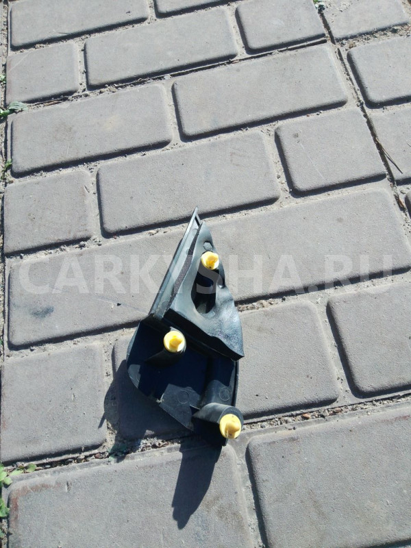 Накладка зеркала правого внутренняя Kia picanto 1 Kia Picanto оригинальный номер 8766107010