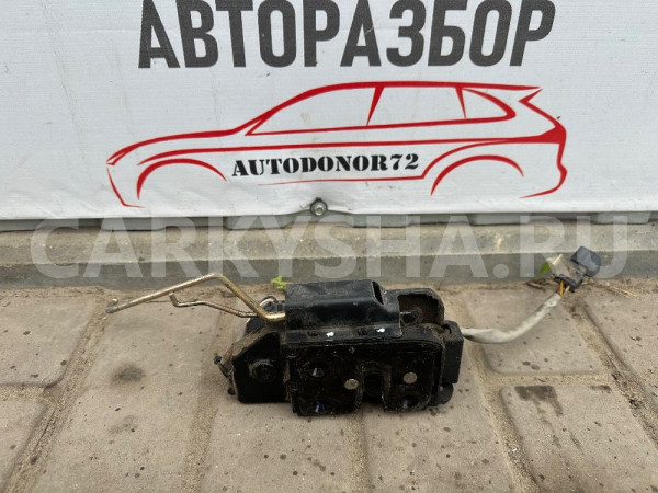 Замок двери передний правый Hyundai Getz Hyundai Getz оригинальный номер 813201C021