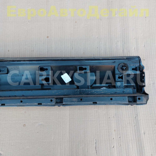 Молдинг двери задний Range Rover Sport 3 (L461) Land Rover Range Rover оригинальный номер LR183547
