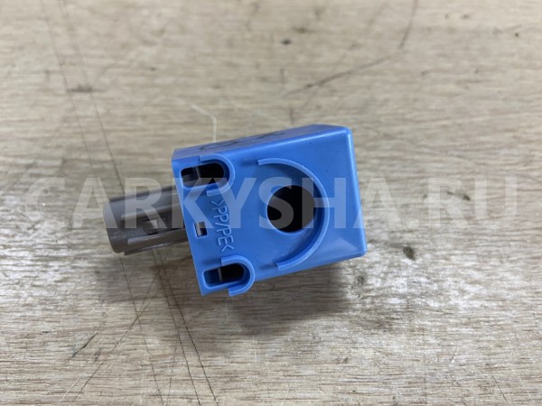 Датчик замка двери Lexus GX II Рестайлинг 2 оригинальный номер 89747-30040