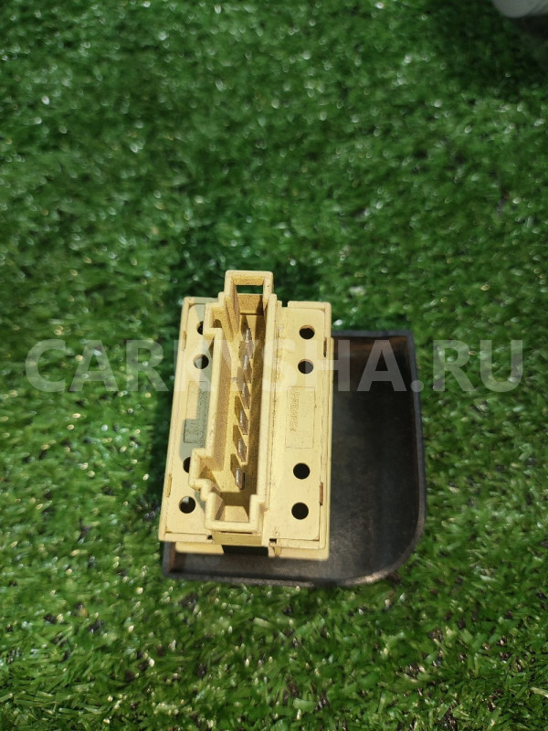 Контрольная лампа ABS Volkswagen GOLF 3 1993 Volkswagen Golf оригинальный номер 1H1919235G