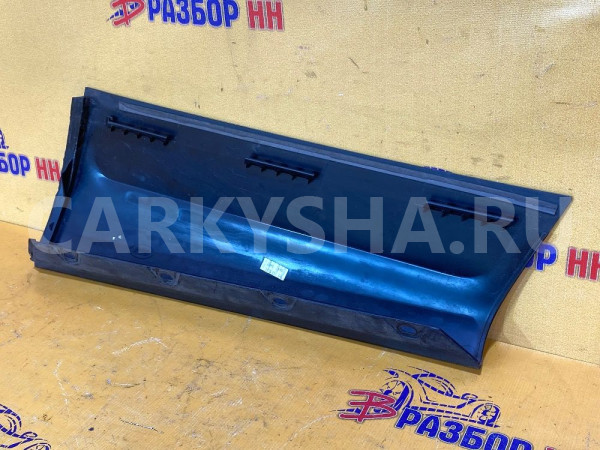 Накладка стойки задней Land Rover Freelander II рестайлинг (2010—2012) Land Rover Freelander оригинальный номер LR023453