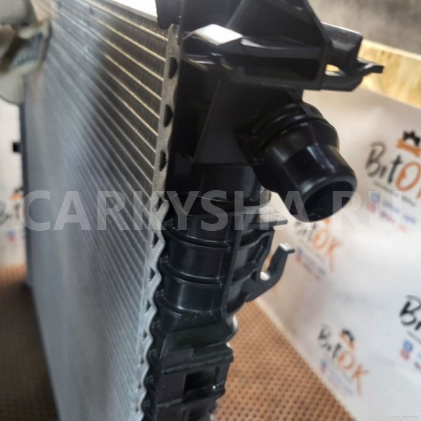 Радиатор охлаждения BMW X3 