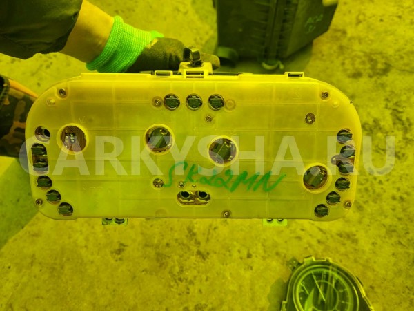 Спидометр Nissan Vanette 