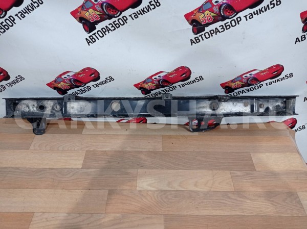 передняя панель (телевизор) Nissan Juke 