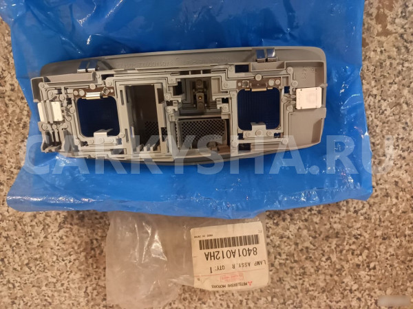 Плафон салонный Митцубиси Аутлендер mitsubishi OUT Mitsubishi i оригинальный номер 8401A012HA