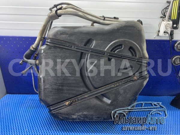 Бензобак Ford Focus 2 топливный бак Ford Focus оригинальный номер 3m519k007