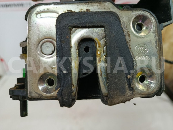 Замок двери задней левой Hyundai Solaris Hyundai Solaris оригинальный номер 814101R020