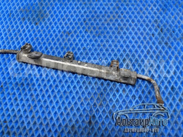 Левая топливная рампа Pajero 4 6G75 3.8 Mitsubishi i оригинальный номер 1465A347