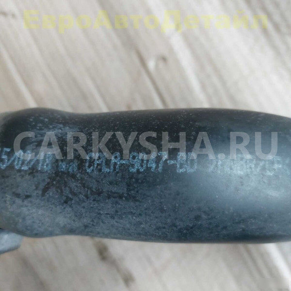 Горловина топливного бака Range Rover L405 / L494 Land Rover Range Rover оригинальный номер LR051671