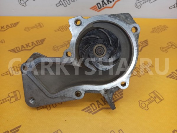 Помпа Ford Focus CB8 PNDA 1.6 2012 Ford Focus 