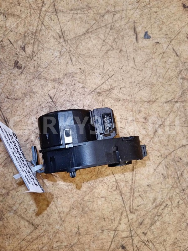 Название детали Сервопривод заслонок печки Модель BMW 3-серия E46 BMW 3er оригинальный номер 64116934825