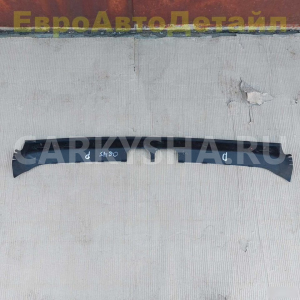 Накладка крышки багажника Range Rover Sport 2 L494 Land Rover Range Rover оригинальный номер LR055898