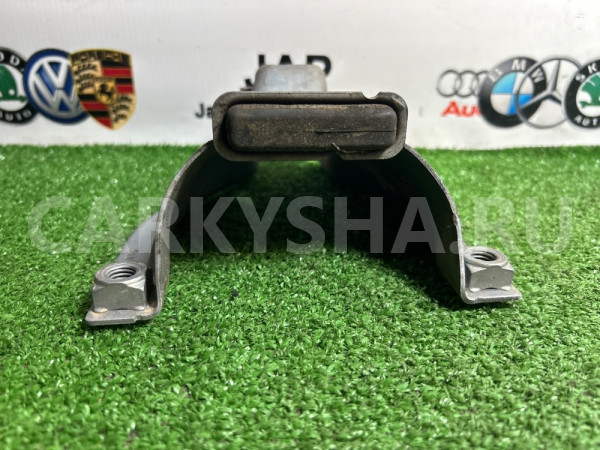 Кронштейн двигателя правый Audi A5 8T 2009 Audi A5 