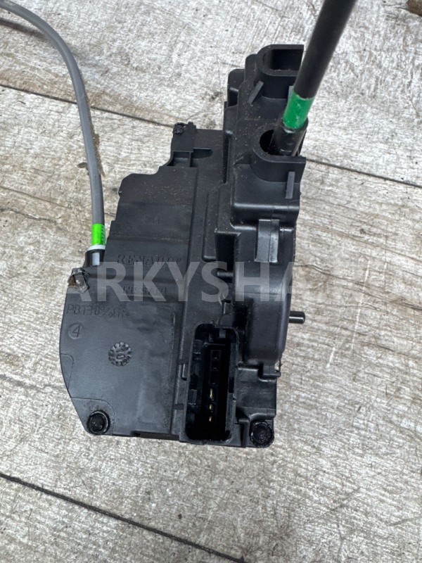 Замок двери задней правой Nissan Qashqai J10 Nissan Qashqai оригинальный номер 82500JD900